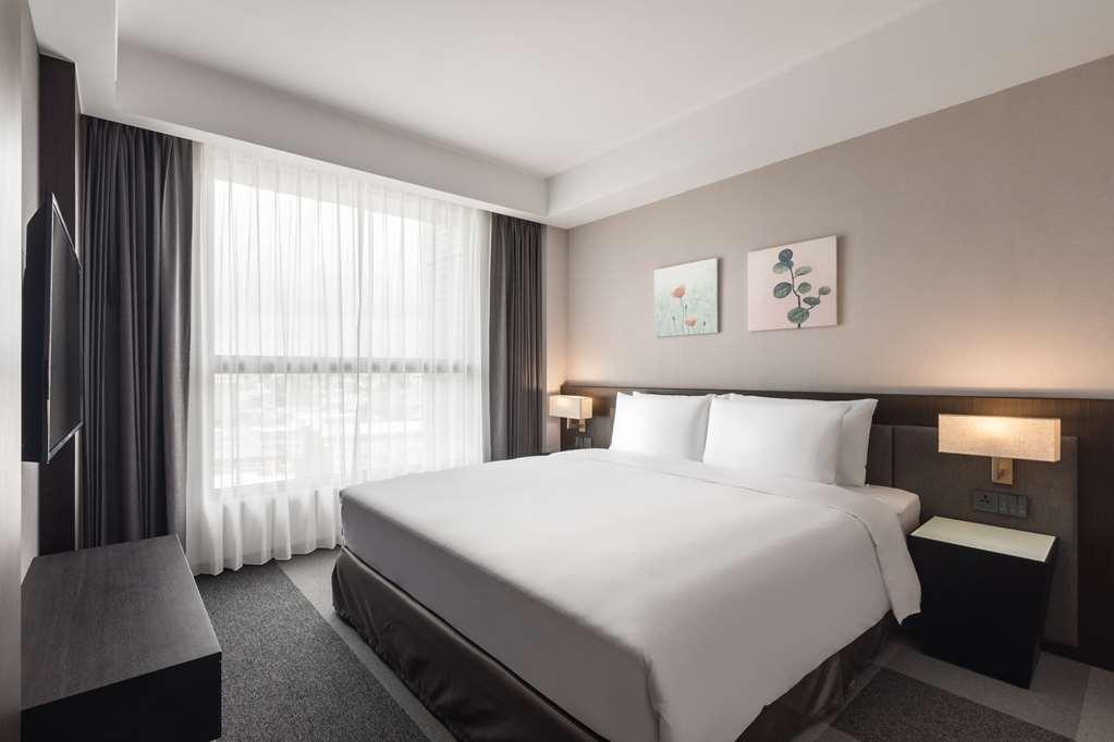 Lakeshore Hotel 타이난 객실 사진