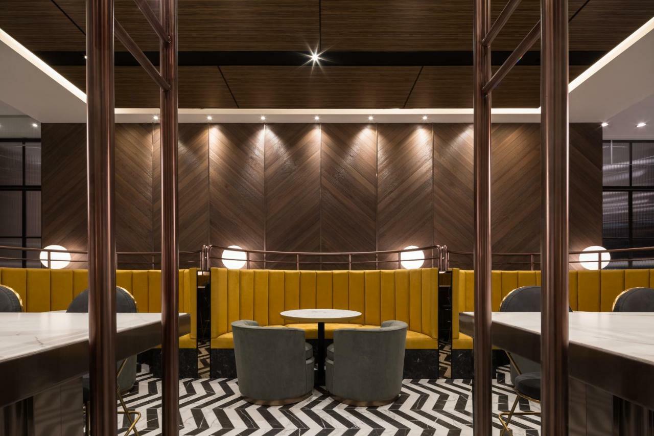 Lakeshore Hotel 타이난 외부 사진